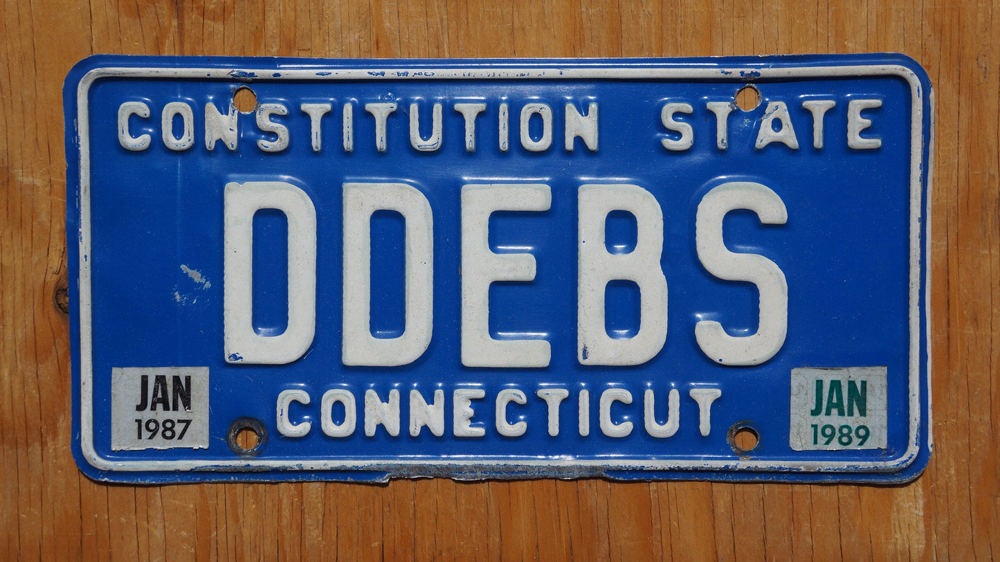 1987 1989 Connecticut Blue Vintage License Plate # DDEBS