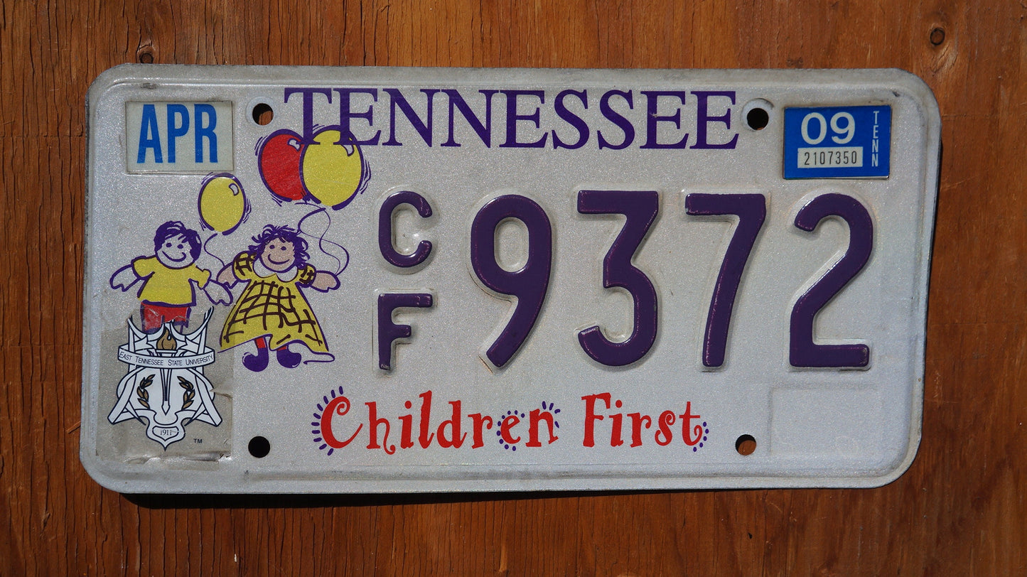 2009 Tennessee CHILDREN FIRST Graphic Colorful License Plate - Kids Balloons