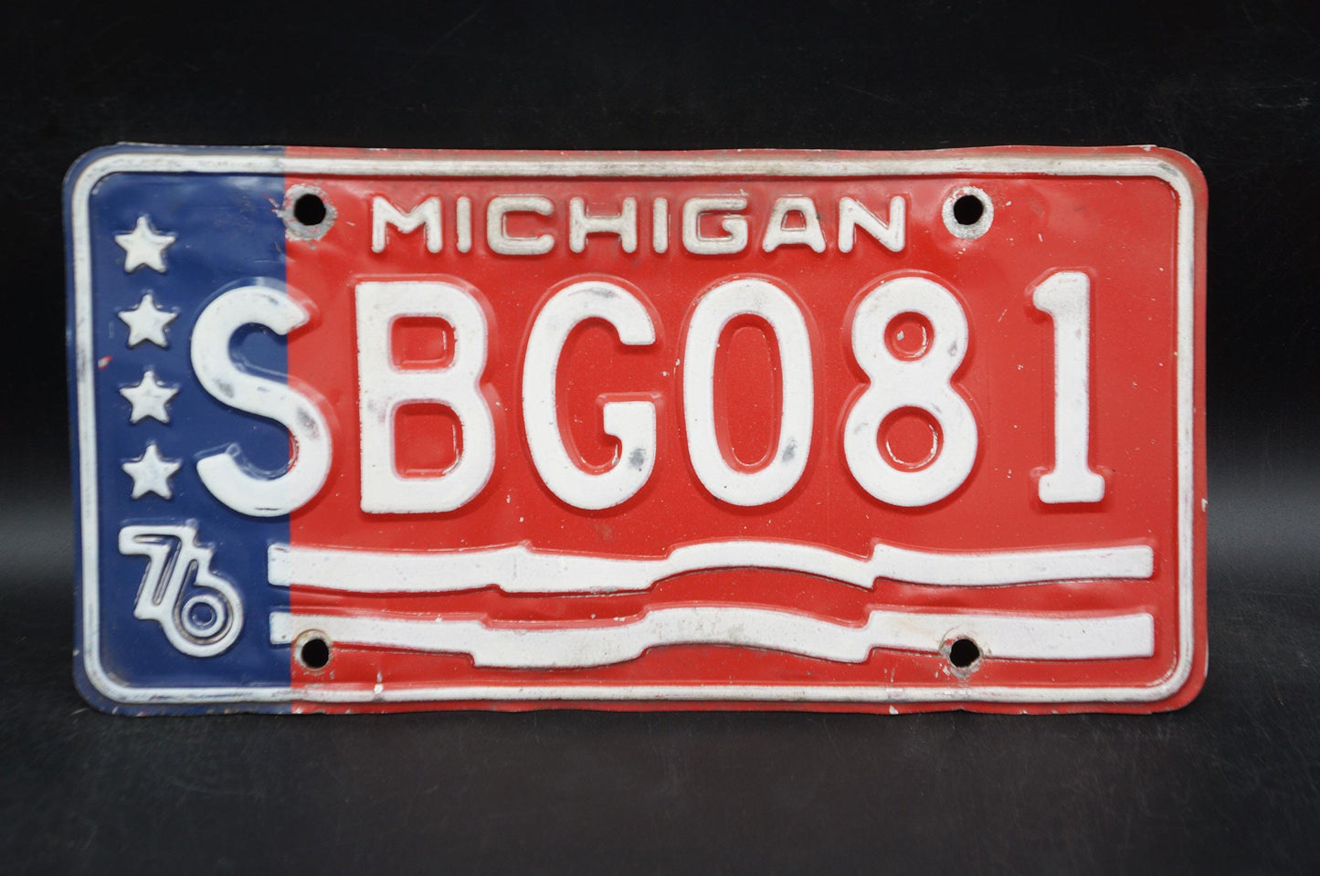 1976 Michigan BICENTENNIAL License Plate