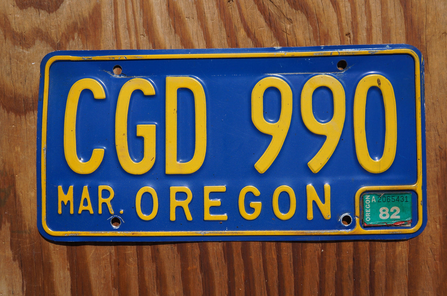 1982 Oregon Blue Vintage License Plate