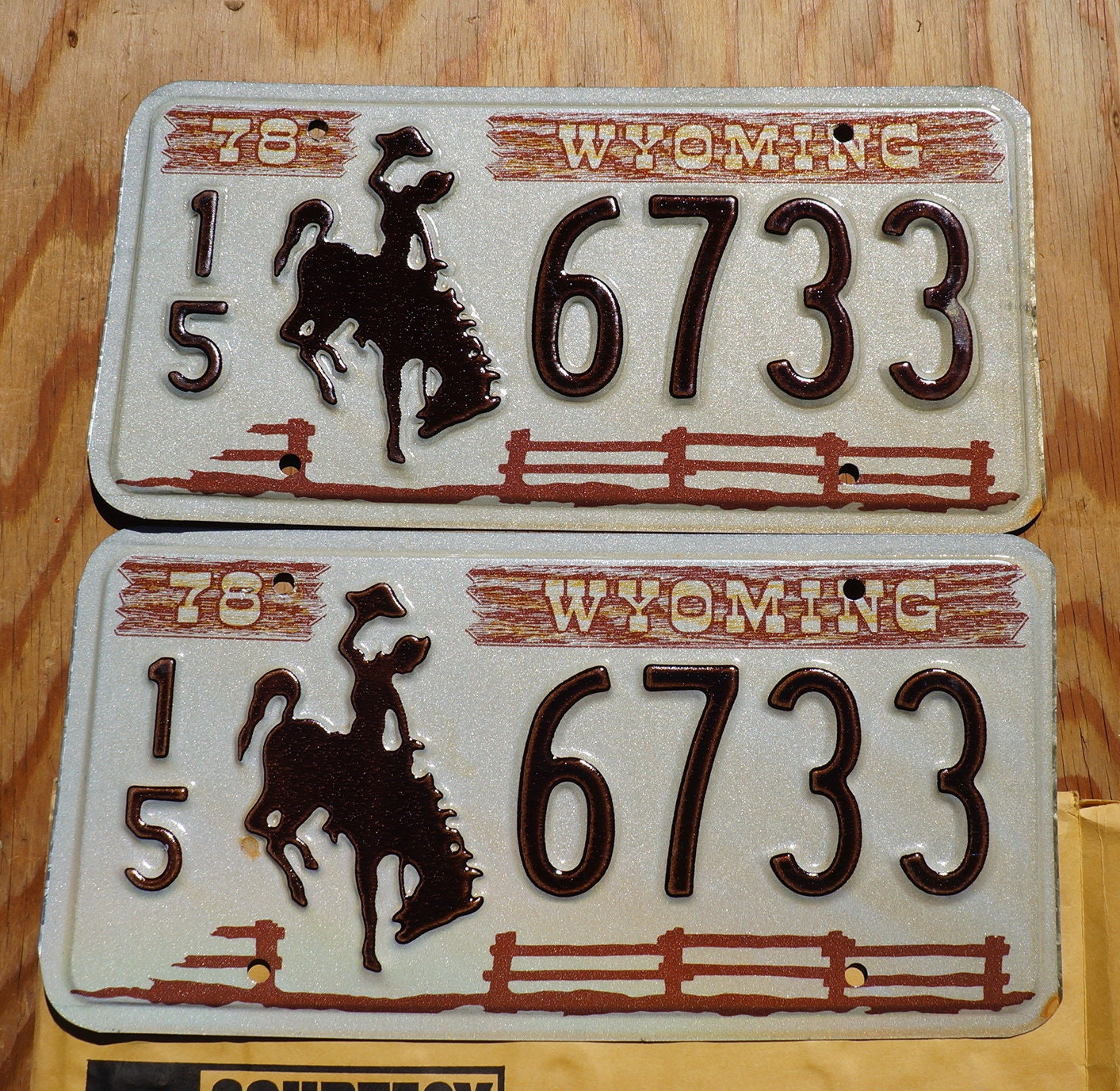 1978 Wyoming Cowboy License Plate Pair: Horse Fence Design