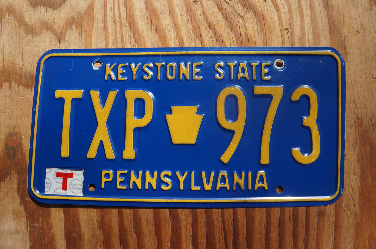 1980s Pennsylvania TRUCK KEYSTONE STATE Blue License Plate
