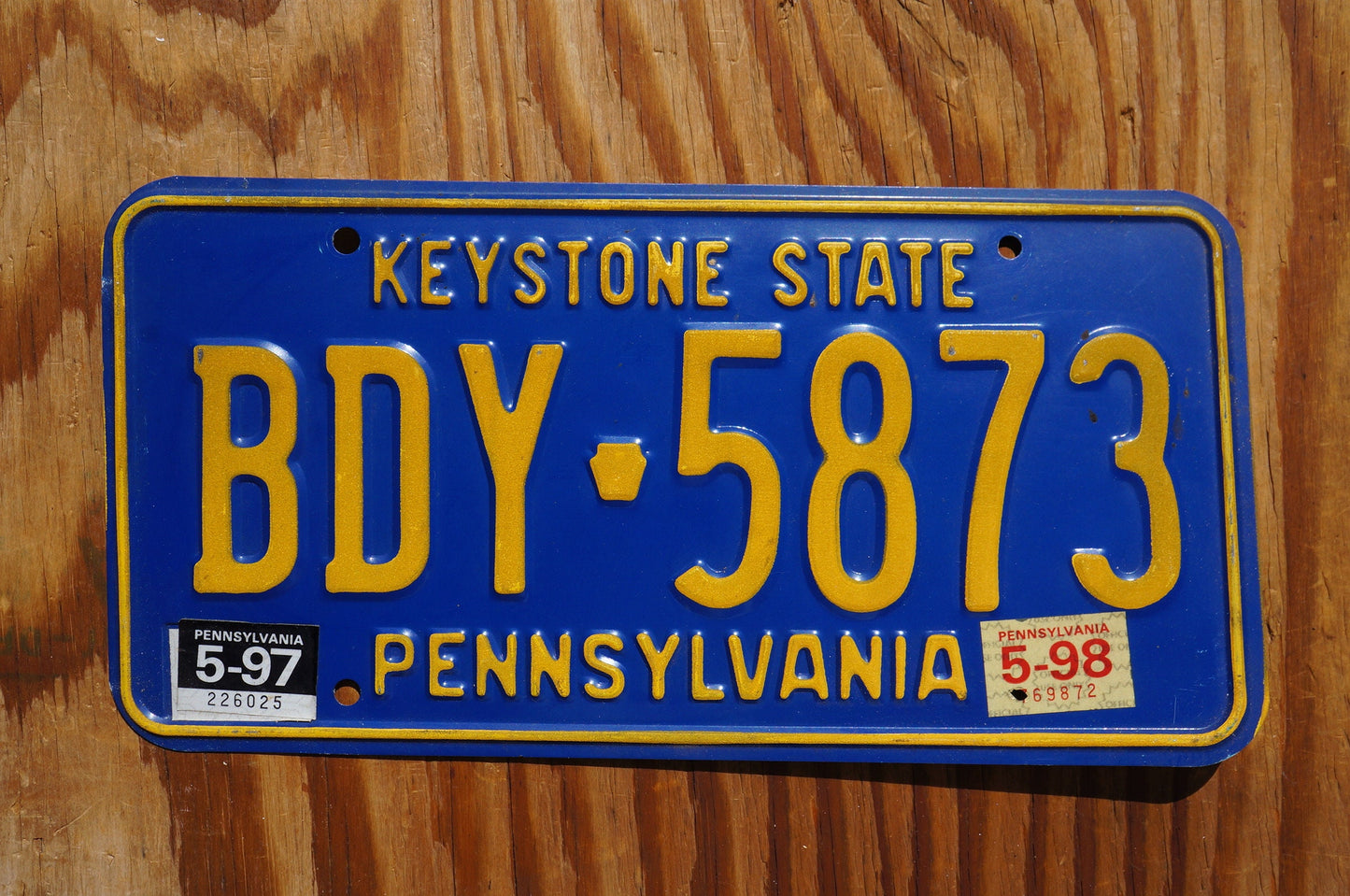 1997 1998 Pennsylvania KEYSTONE STATE Blue License Plate