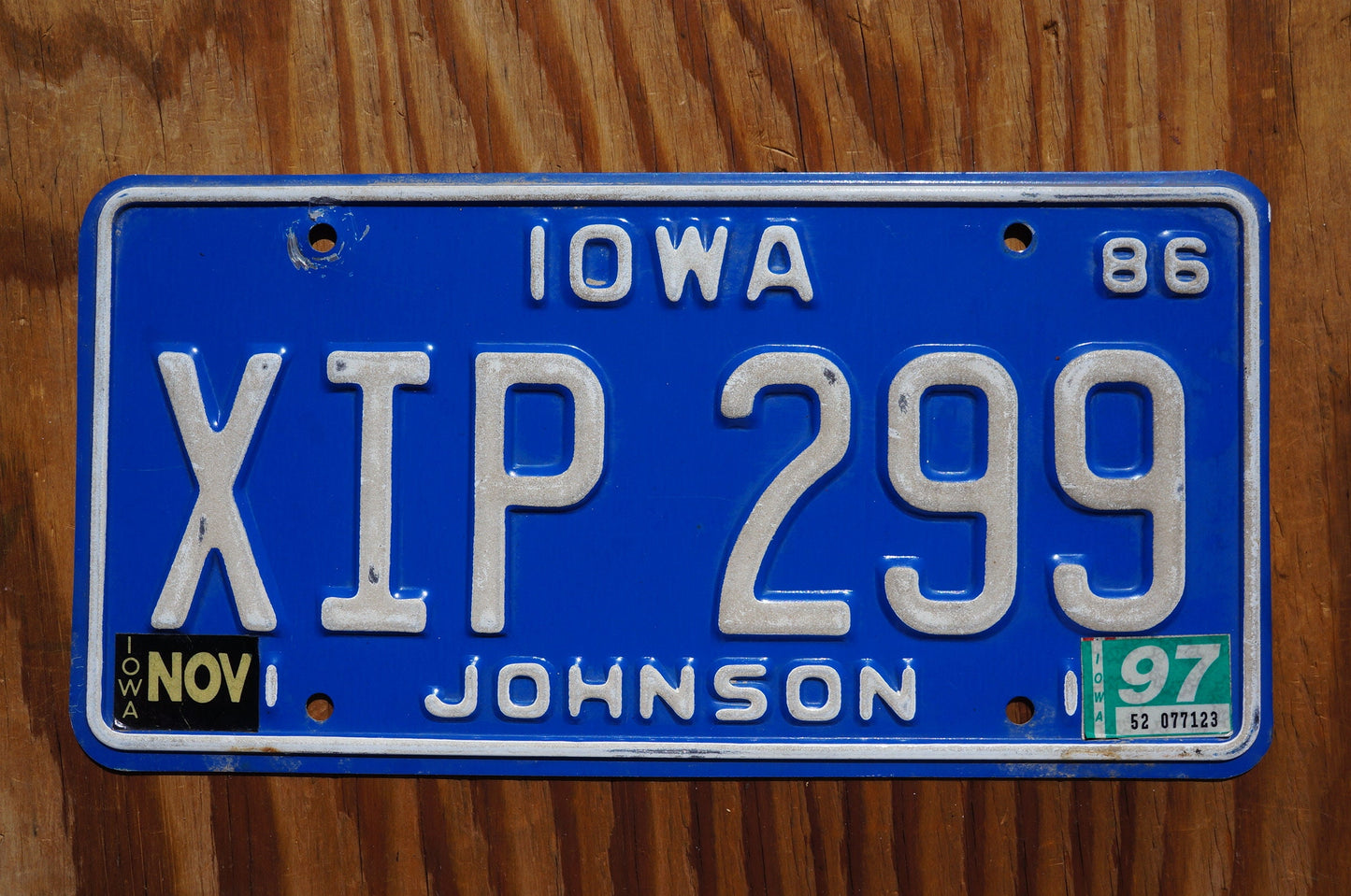 1986 1997 Iowa JOHNSON License Plate Blue # XIP - 299