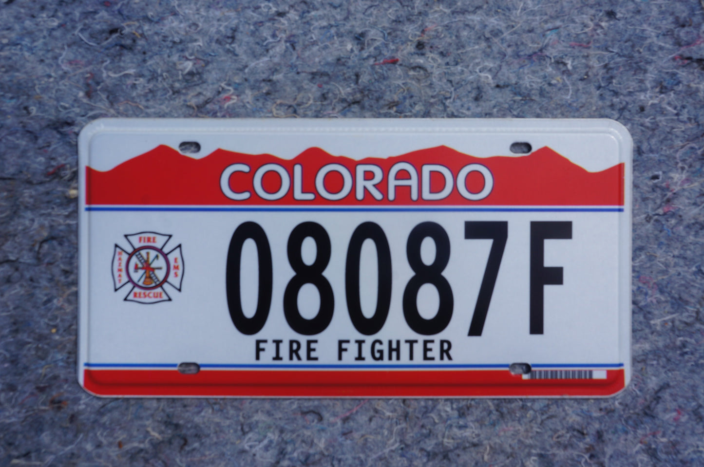 Colorado FIRE FIGHTER Red License Plate # 08087F