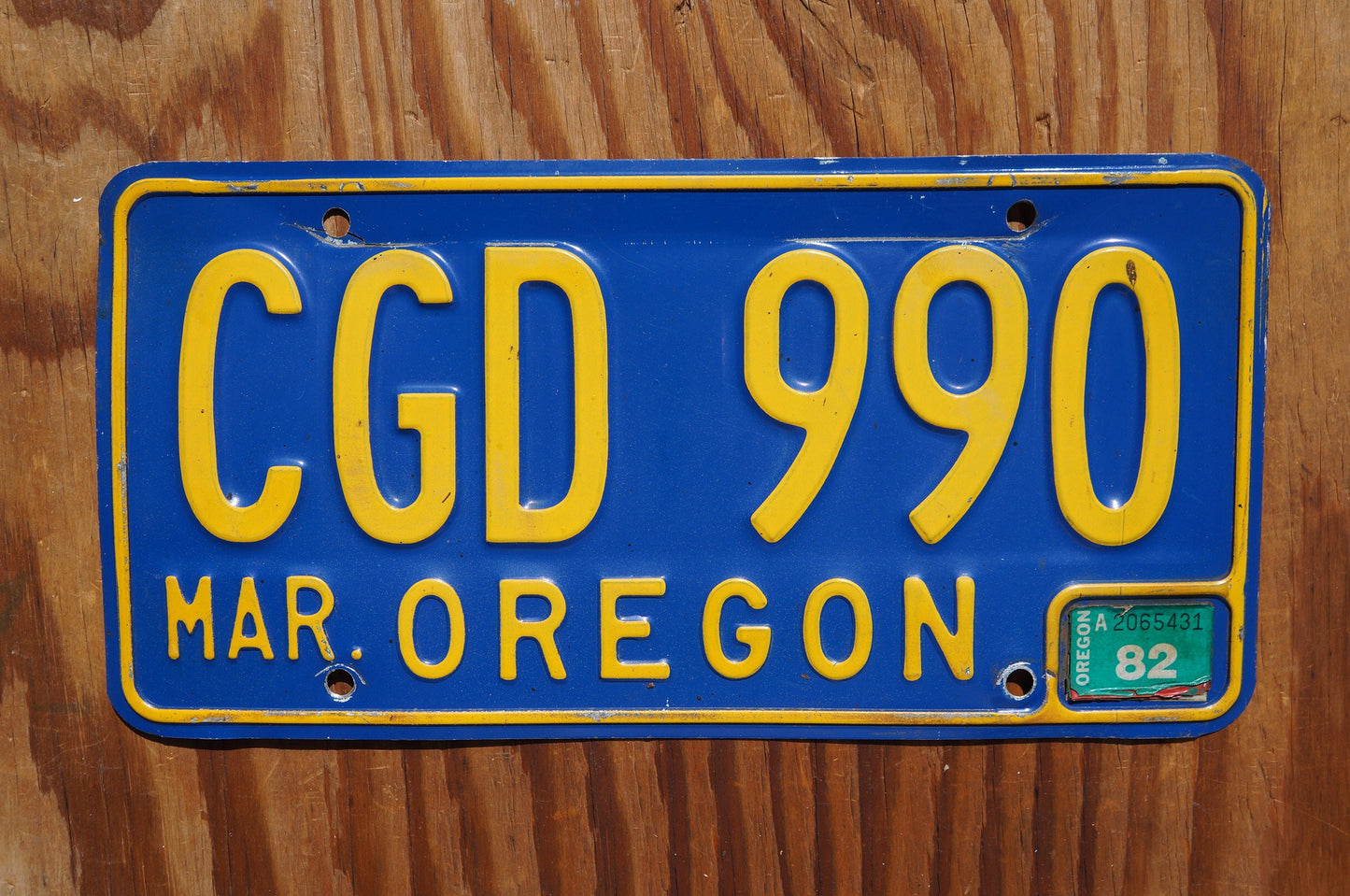 1982 Oregon Blue Vintage License Plate