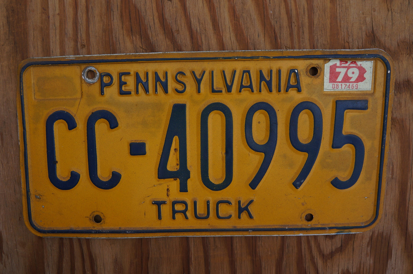 1979 Pennsylvania TRUCK Yellow Vintage License Plate
