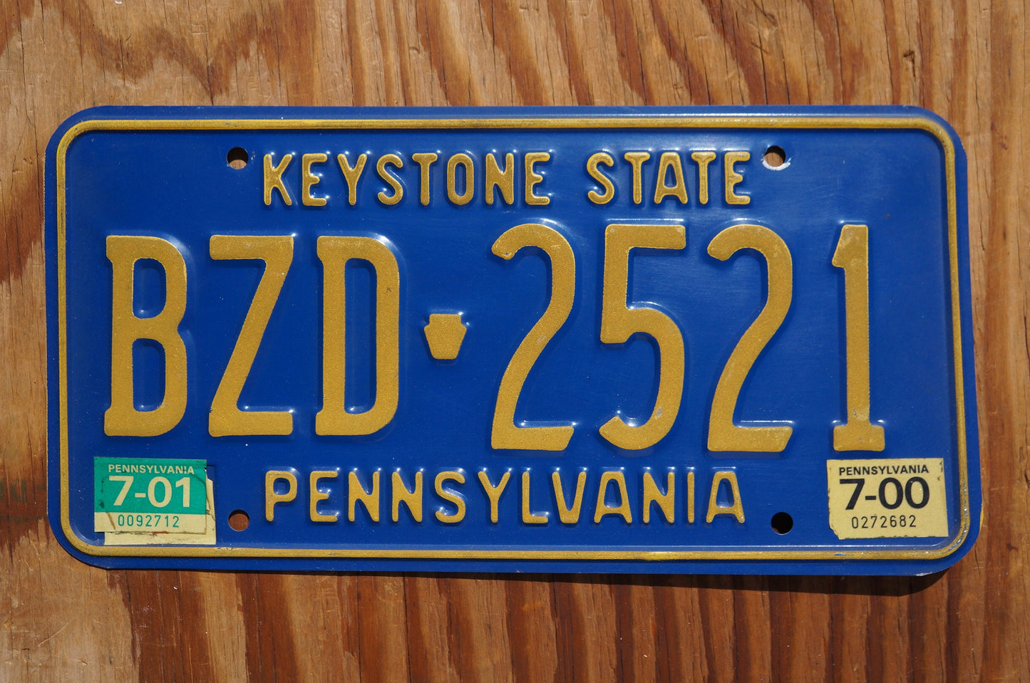 2000 2001 Pennsylvania KEYSTONE STATE Blue License Plate