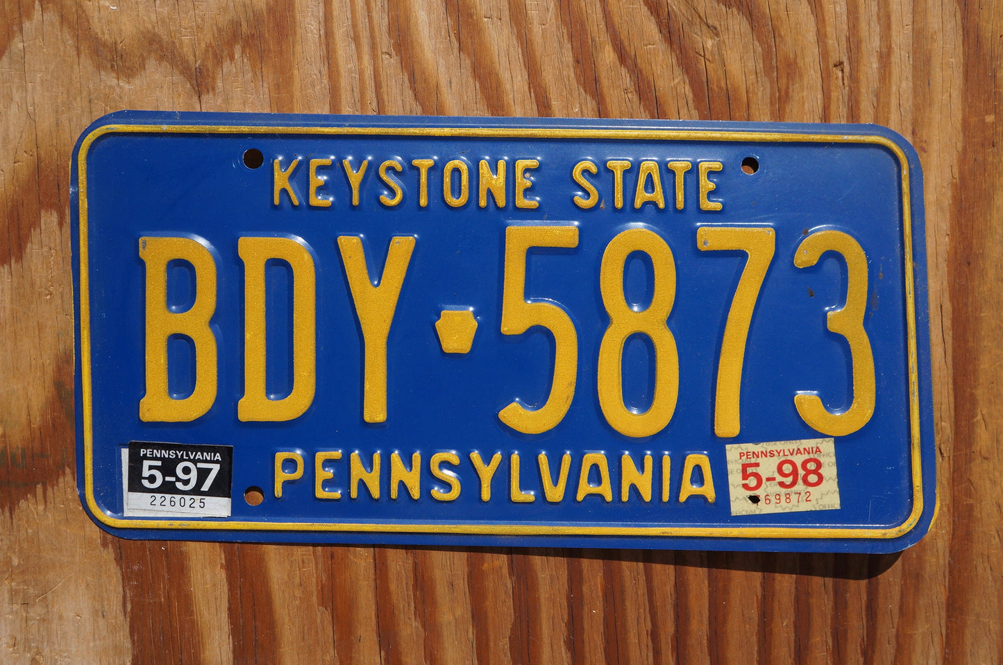 1997 1998 Pennsylvania KEYSTONE STATE Blue License Plate