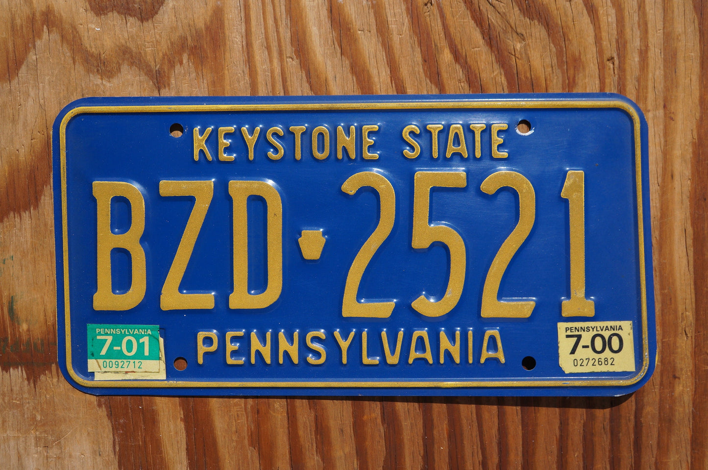 2000 2001 Pennsylvania KEYSTONE STATE Blue License Plate