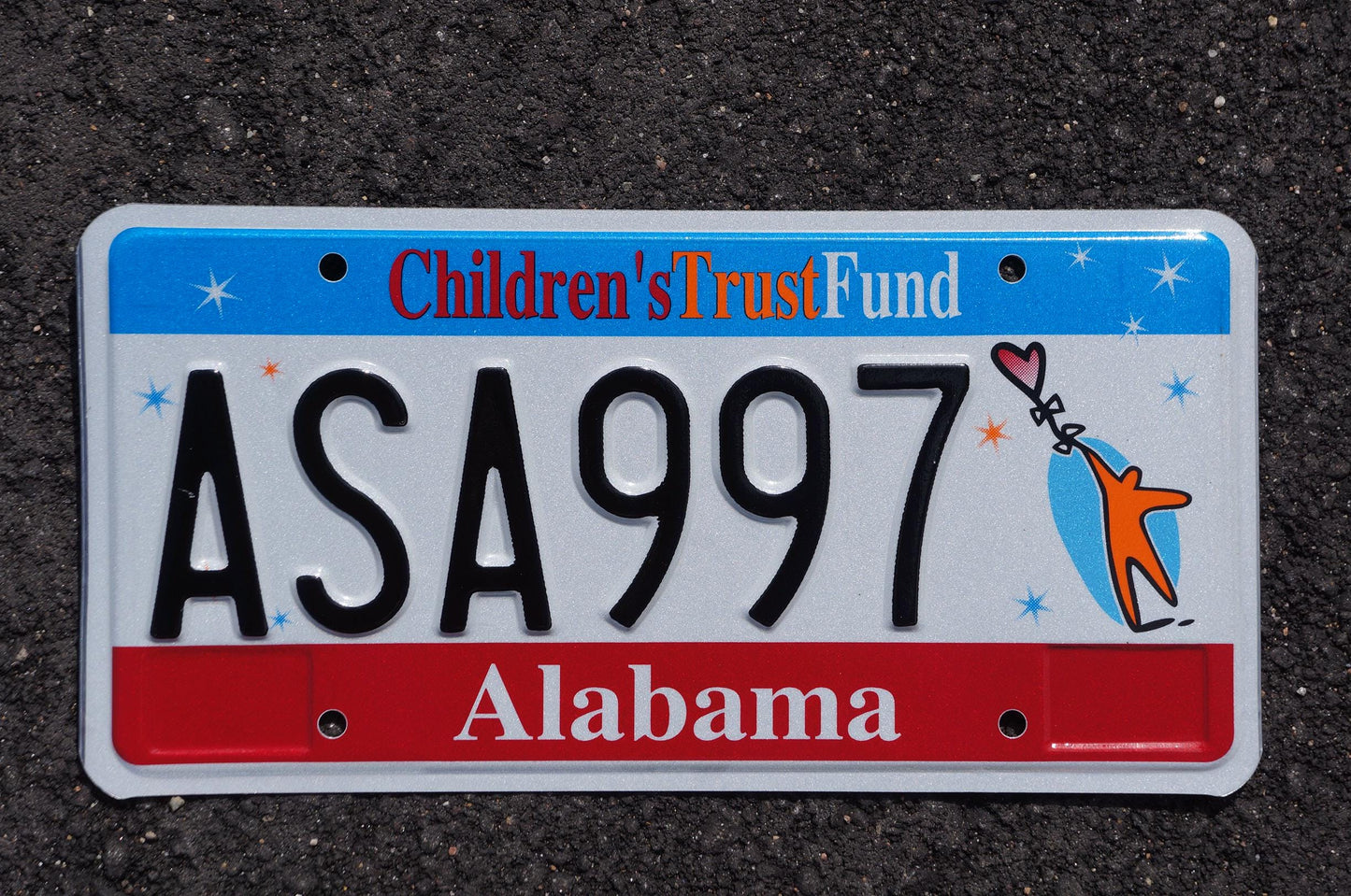 Alabama CHILDREN'S TRUST FUND Colorful Graphic License Plate