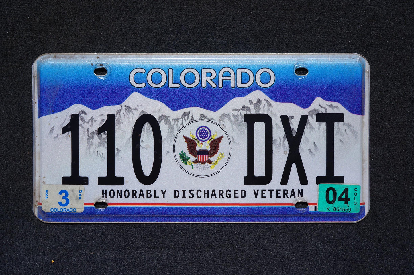 2004 Colorado HONORABLY DISCHARGED VETERAN Eagle Blue License Plate