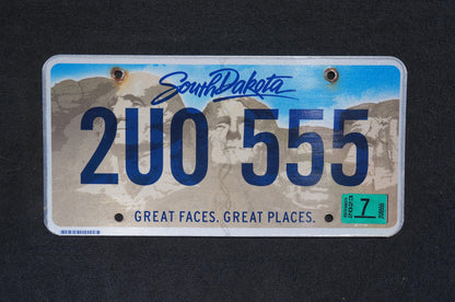 2023 South Dakota SD S.Dak Mount Rushmore Graphic License Plate # 2UO 555