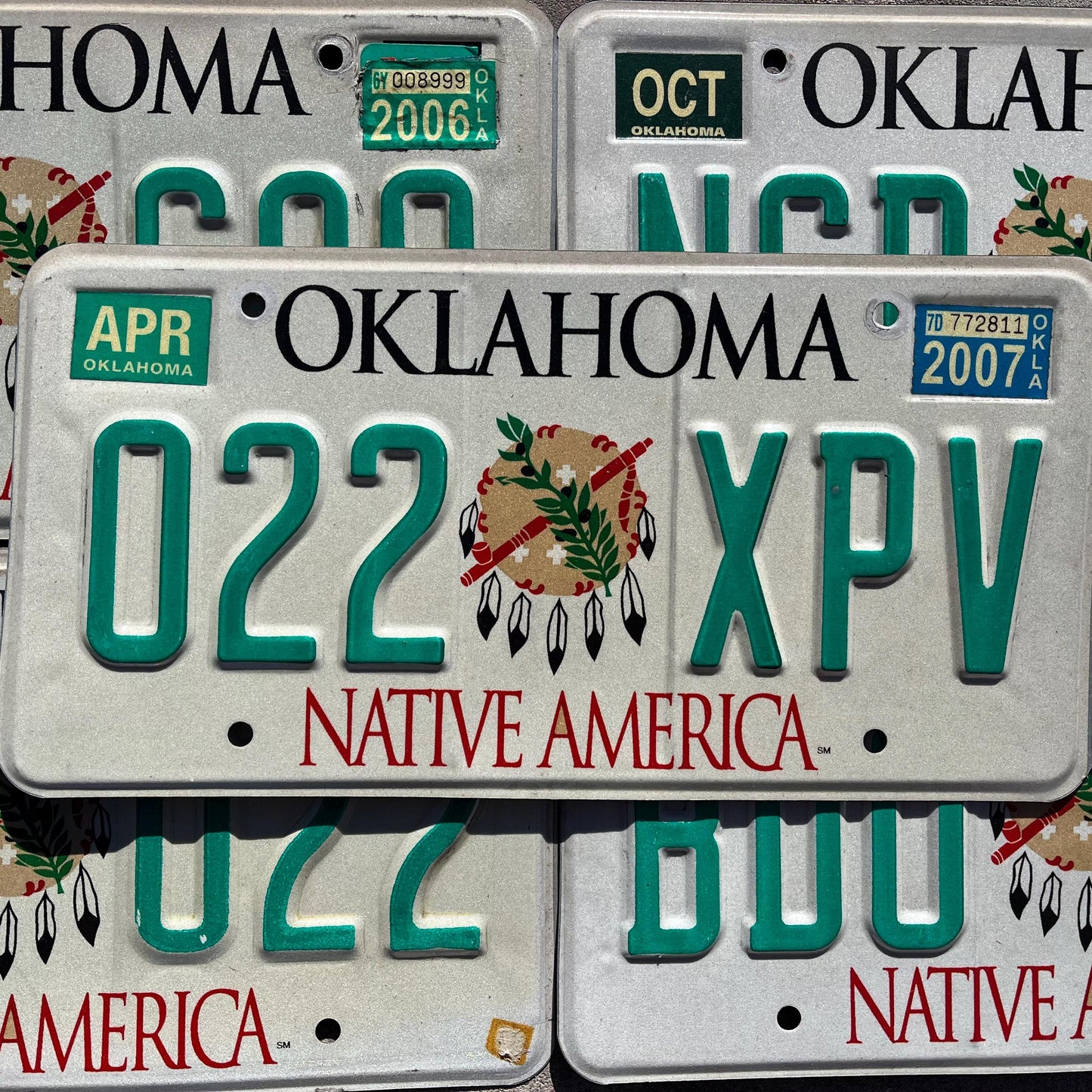 Oklahoma DREAM CATCHER Native America  Vintage Graphic License Plate Good Condition