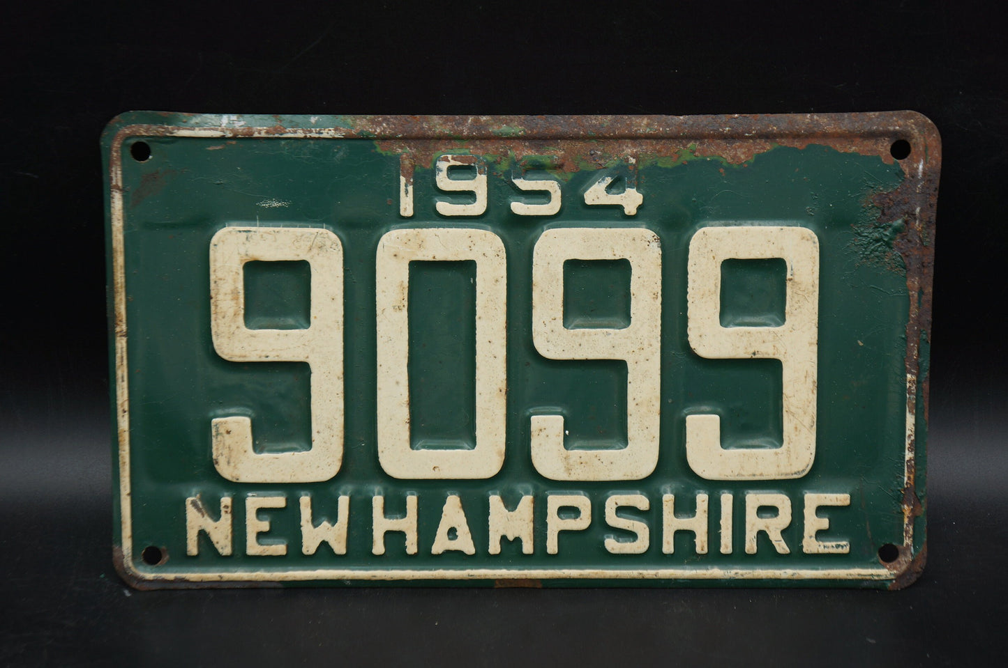 1954 New Hampshire LOW DIGIT NUMBER Vintage Automobile license plate # 9099