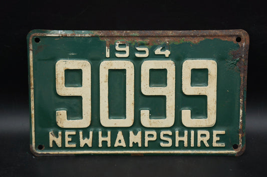 1954 New Hampshire LOW DIGIT NUMBER Vintage Automobile license plate # 9099