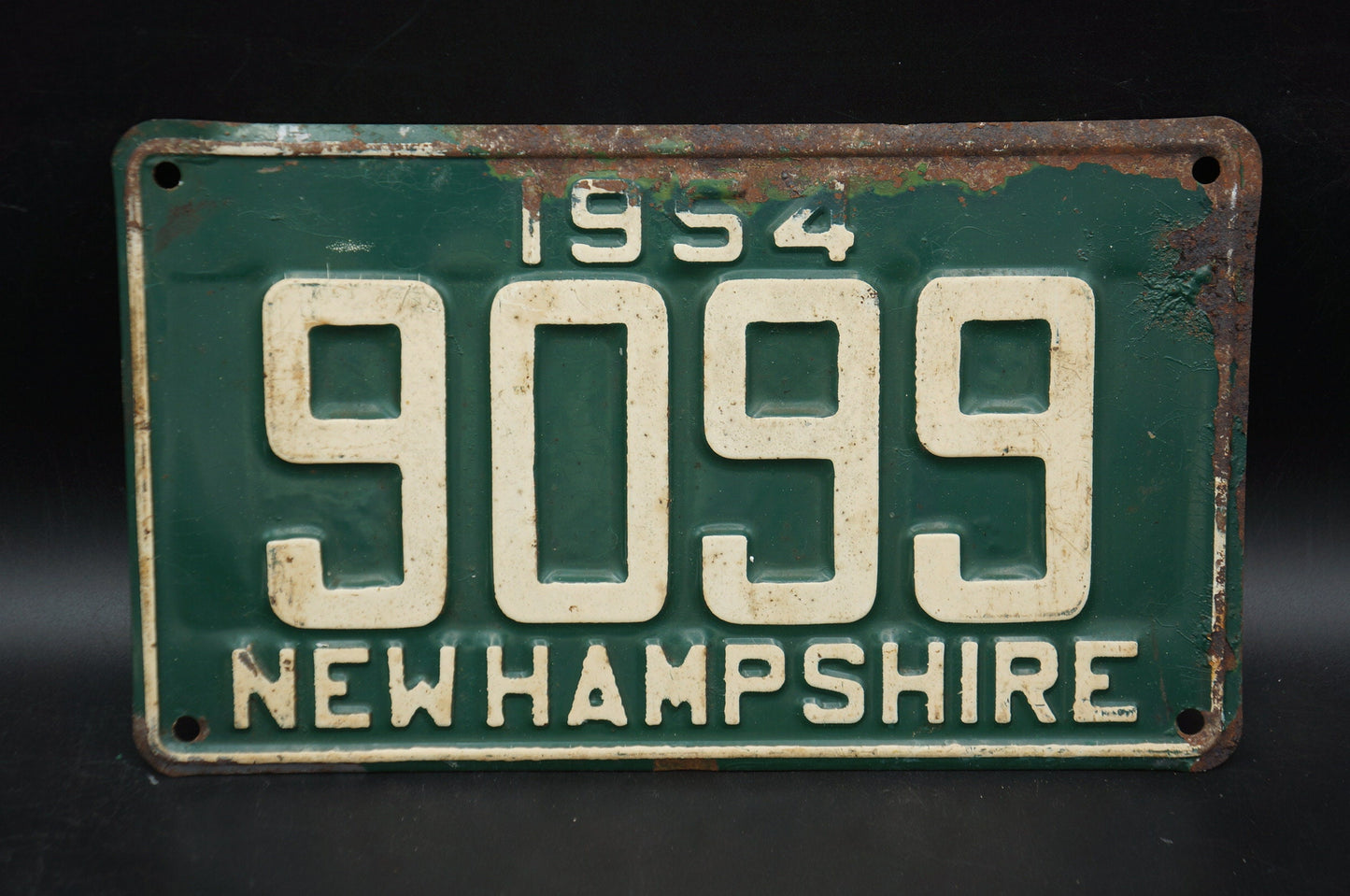 1954 New Hampshire LOW DIGIT NUMBER Vintage Automobile license plate # 9099