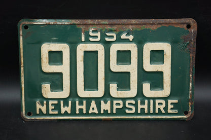 1954 New Hampshire LOW DIGIT NUMBER Vintage Automobile license plate # 9099