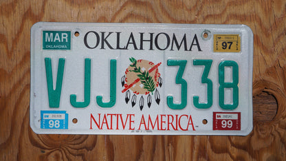 Oklahoma DREAM CATCHER Native America  Vintage Graphic License Plate Good Condition