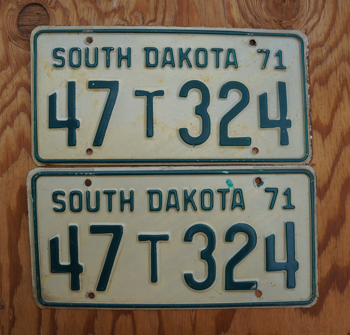 1971 South Dakota TRUCK McPherson County License Plate Pair / Set # 47 T 324