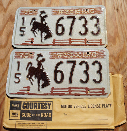 1978 Wyoming Cowboy License Plate Pair: Horse Fence Design