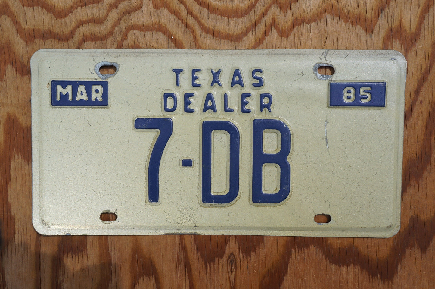1985 Texas DEALER Vanity Vintage License Plate # 7-DB