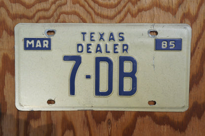 1985 Texas DEALER Vanity Vintage License Plate # 7-DB