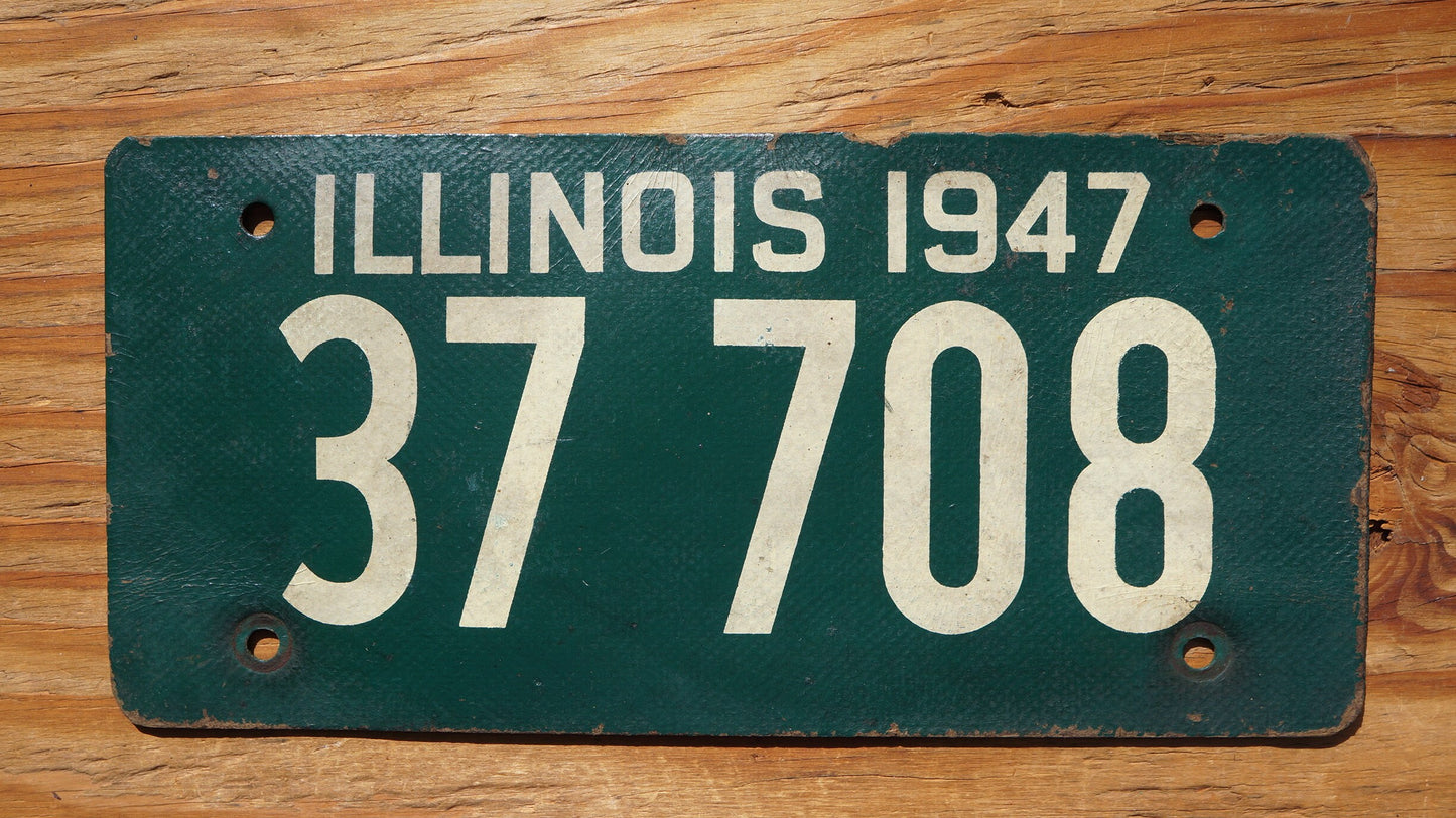 1947 Illinois FIBER BOARD Green License Plate # 37 708