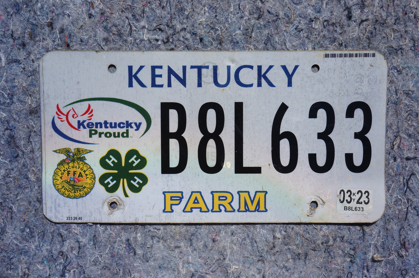 2023 Kentucky PROUD FARM Graphic License Plate
