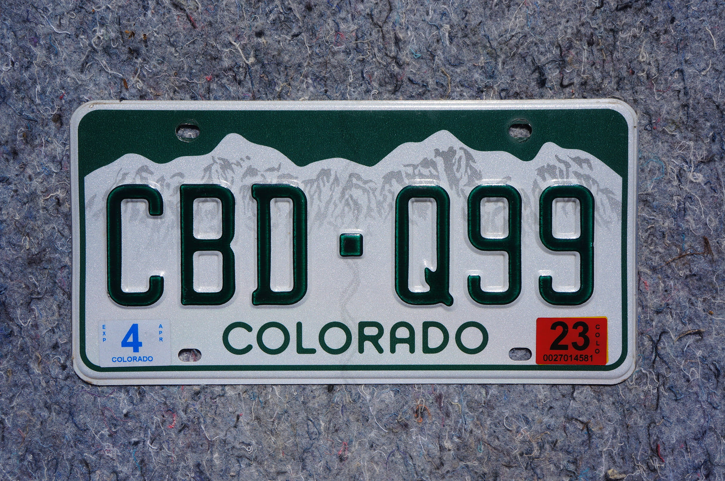 2023 Colorado Snow Mountains License Plate # CBD - Q99