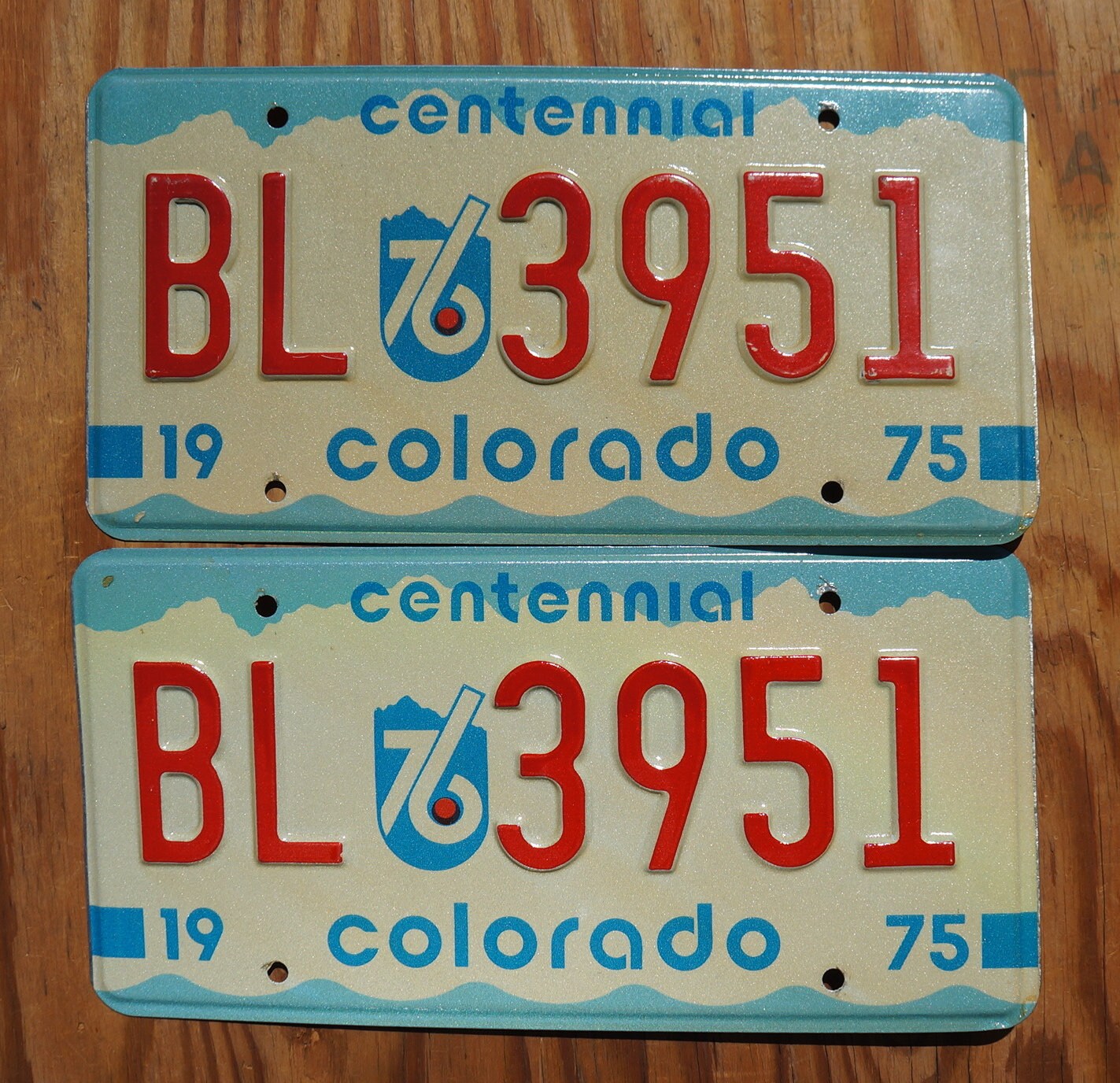 1975 1976 1977 Colorado Bicentennial License Plate Pair