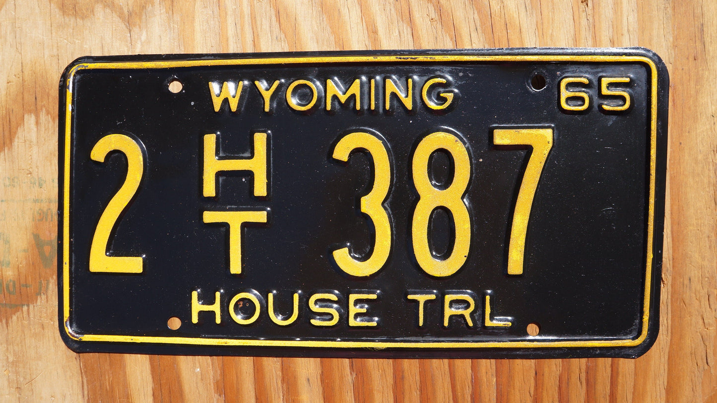 1965 Wyoming HOUSE TRAILER HT Black License Plate # 378