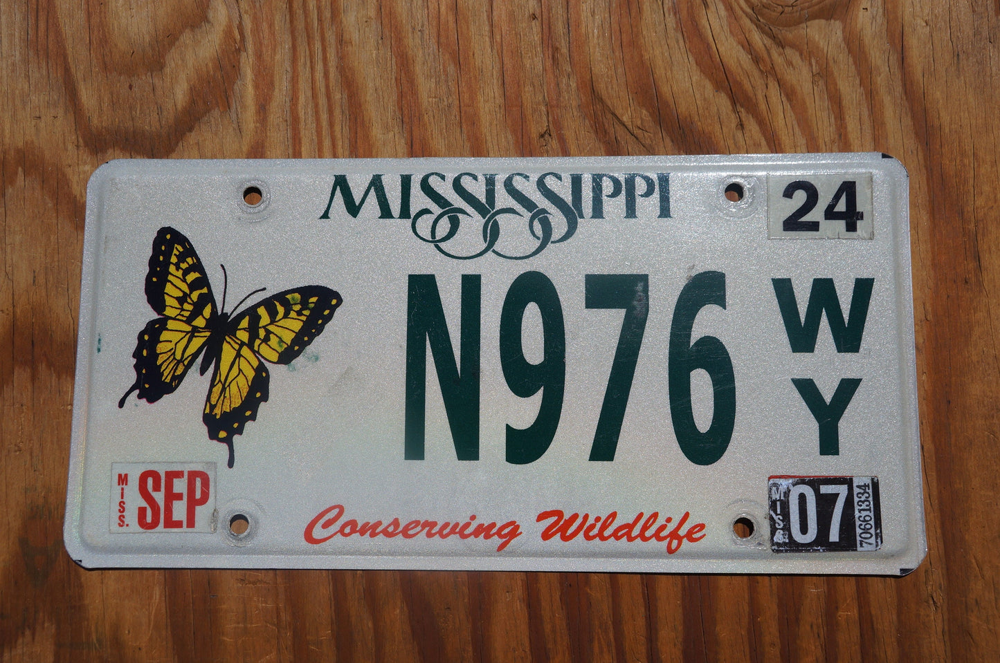 2007 Mississippi BUTTERFLY Conserving Wildlife license plate