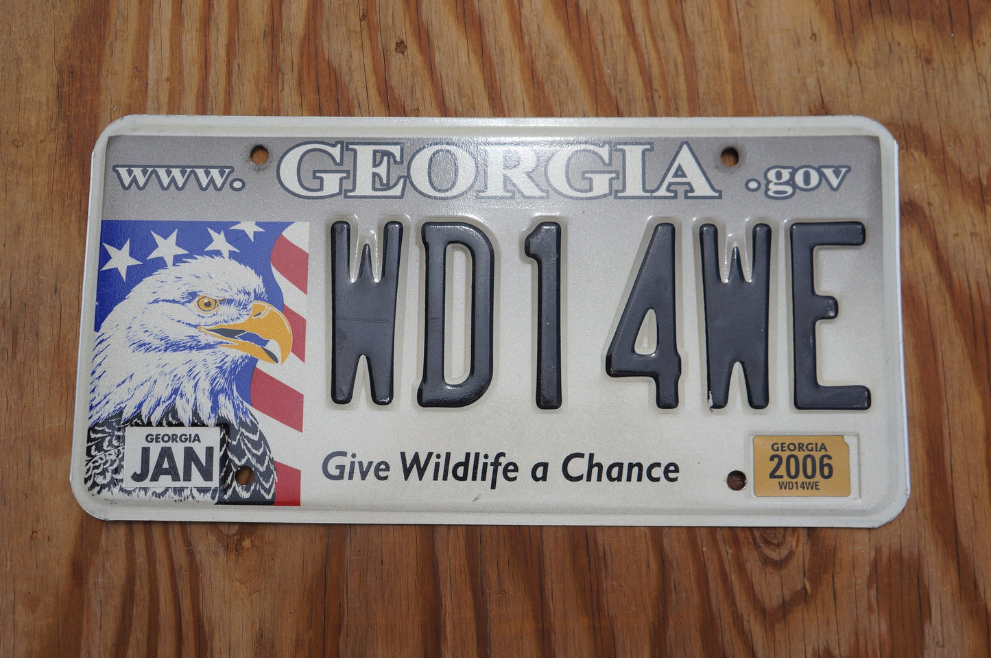 2006 Georgia WILDLIFE License Plate - Give Wildlife a Chance - Eagle and Flag