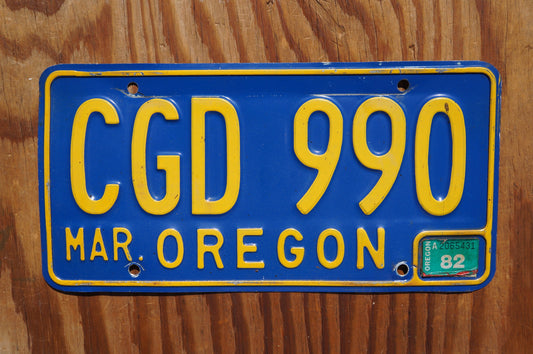 1982 Oregon Blue Vintage License Plate
