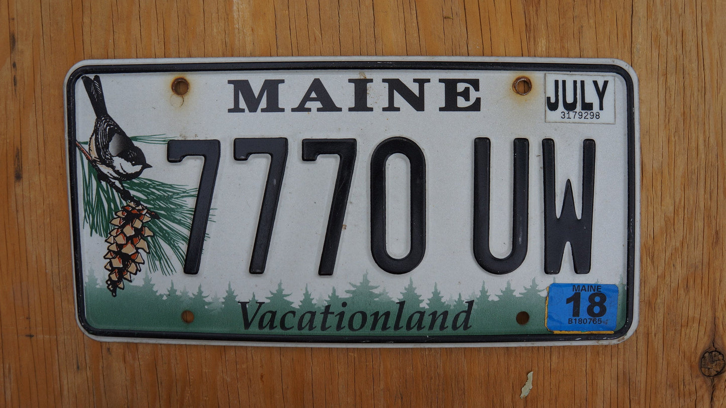 2018 Maine License Plate BIRD Pine Cone # 7770 UW