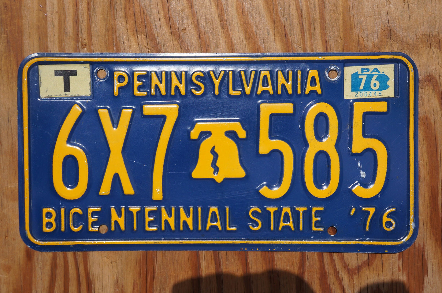 1976 Pennsylvania BICENTENNIAL Liberty Bell License Plate