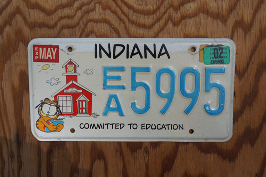 2002 Indiana COMMITTED TO EDUCATION Graphic License Plate - Garfield Cat School