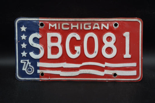 1976 Michigan BICENTENNIAL License Plate