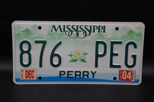 2004 Mississippi Embossed Green White Magnolia Flower License Plate # 876 PEG