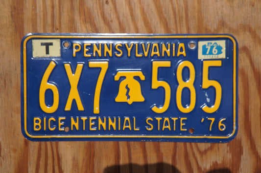 1976 Pennsylvania BICENTENNIAL Liberty Bell License Plate