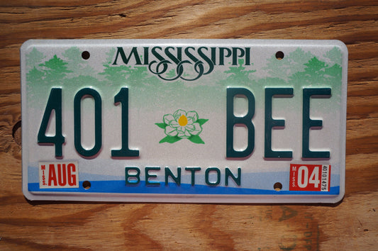 2004 Mississippi Embossed Green White Magnolia Flower License Plate # 401 BEE